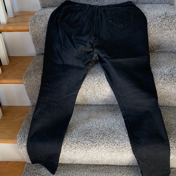 GV Black Curvy Skinny All Around Slimming Mid Rise Jeans - Picture 8 of 8